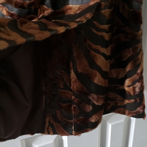 Jacket - Picture 5 of 5